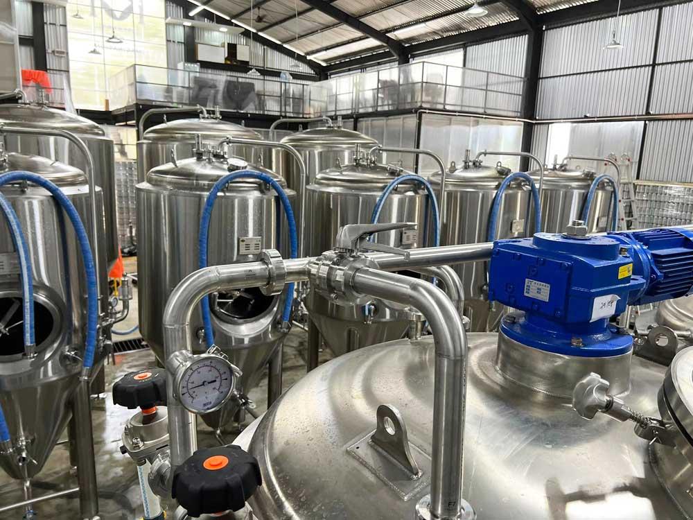 IOI Brewery in Indonesia_1000L brewery equipment by Tiantai